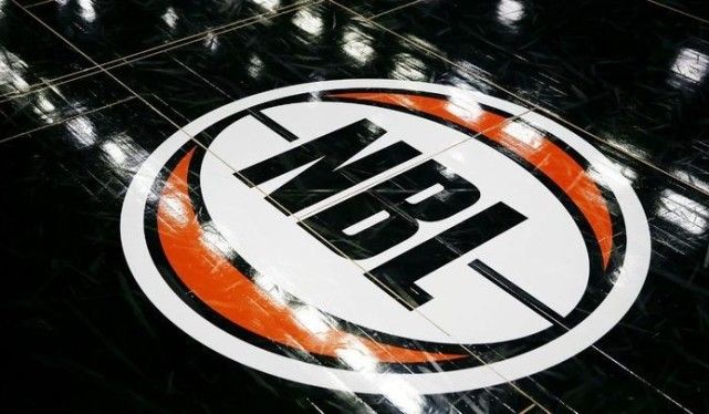 半场：勒沃库森5-0海登海姆，希克闪击+双响，霍夫曼建功（半场战报：勒沃库森5-0领先海登海姆，希克开场破门梅开二度，霍夫曼也进球）