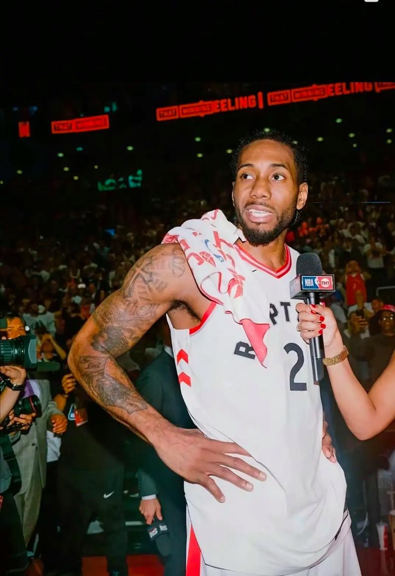 状态回调！爱德华兹6中3贡献11分，8失误创赛季新高（手感低迷！爱德华兹6投3中拿下11分，8次失误创赛季新高）