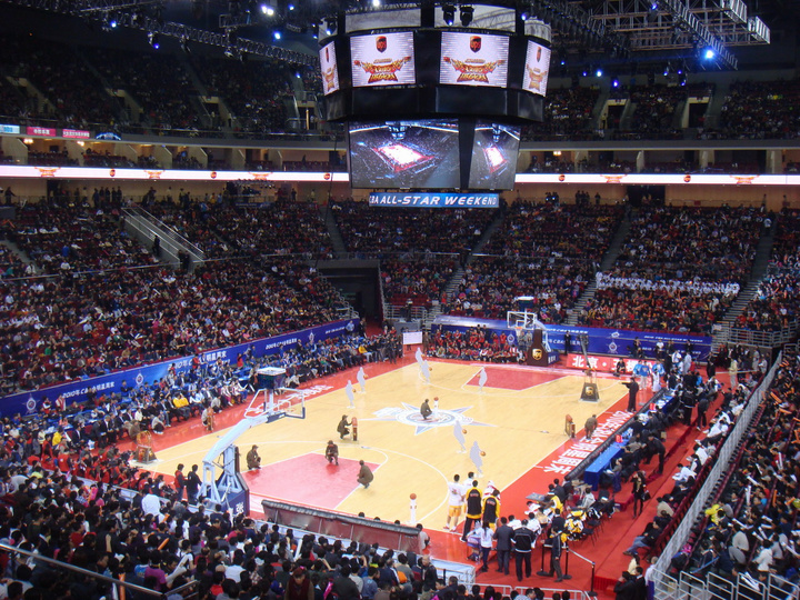 斯洛特：我们花了钱就得收回一些钱，俱乐部去年有一大笔利润（斯洛特：投入之后要回收资金，俱乐部去年盈利丰厚）