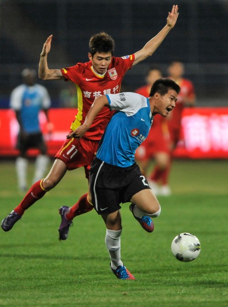 美记：雄鹿坚称不会交易字母哥，但联盟其他球队置之不理（美媒：雄鹿重申不交易字母哥，联盟诸队并不买账）