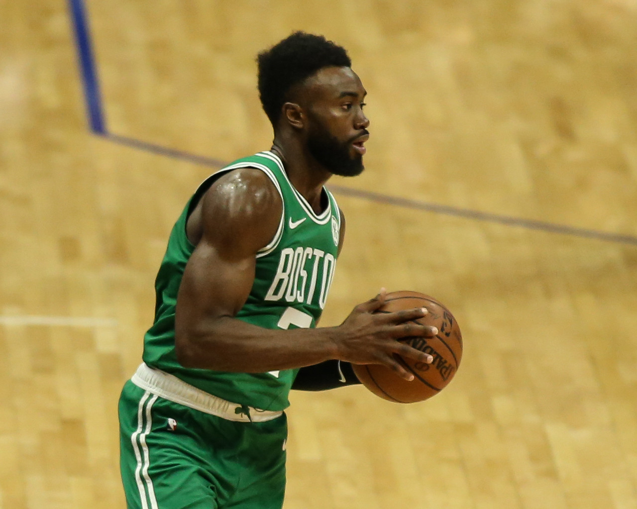 英超半场：沃尔特马德挑射破门，纽卡暂3-0埃弗顿（英超半场战报：沃尔特马德挑射建功，纽卡暂3-0领先埃弗顿）