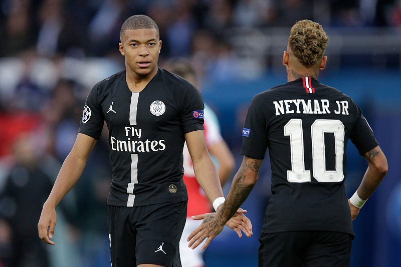 足球欧洲媒体评最佳11人阵容，无人争议