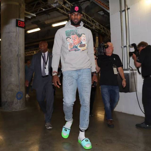 TA：吉乌租借协议包含出场要求，若未达标桑德兰需付罚款（TA：吉乌租借合同含出场条款，未达标桑德兰需支付罚金）